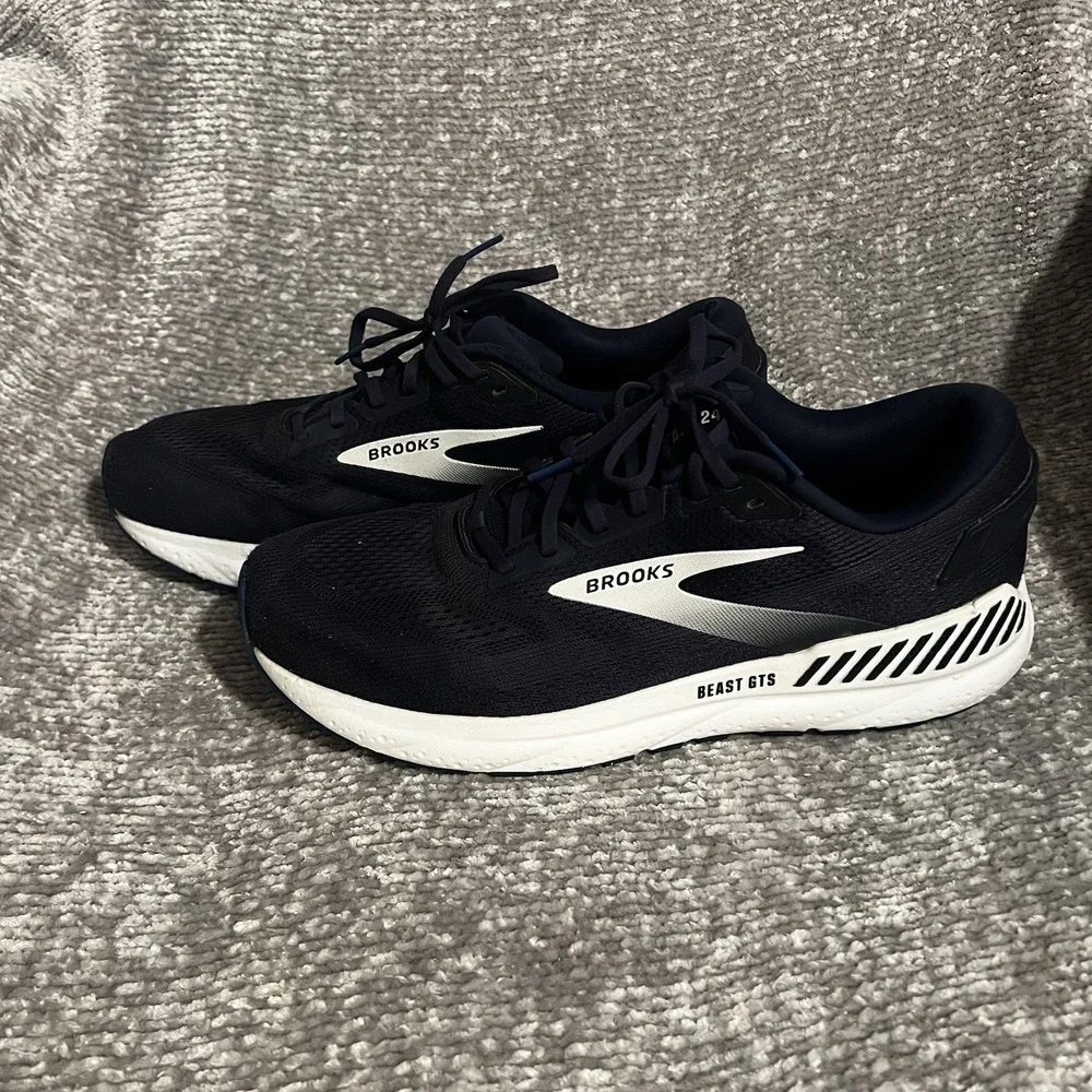 Brooks Beast GTS 24 Men's Running Shoes Size 14 Navy Blue White Athletic Sneaker